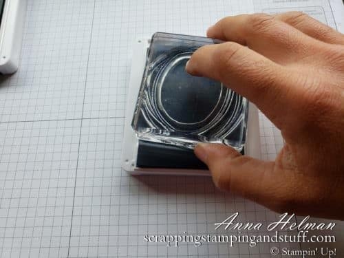 Cardmaking 101 Lesson 1: Learn to Make Pretty Handmade Cards With These Picture Tutorials