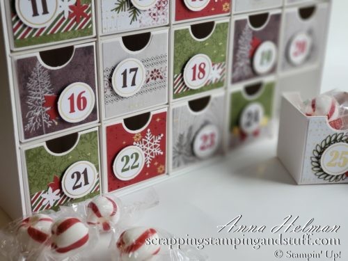 This DIY advent calendar kit is the best!! It's so easy to put together and so cute! Stampin Up Christmas Countdown Project Kit