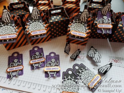 Paper Pumpkin is an amazing craft subscription box that arrives on your doorstep once each month! This was the September 2019 Paper Pumkin Kit Bone Appetit for DIY Halloween treat boxes!
