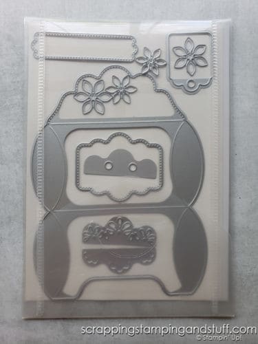 Make this adorable pillow box, treat holder, party favor, wedding favor, or stocking stuffer with the Stampin Up Pretty Pillow Box dies.