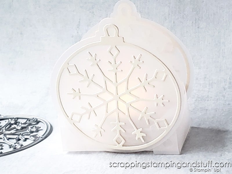 Take a look at this simple ornament and lantern, which make perfect Christmas decorations and DIY gift ideas!