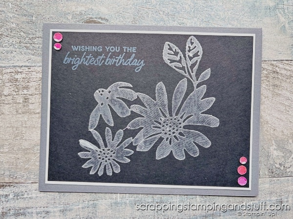 Have you ever thought about using fabric on handmade cards? Click to see lots of examples of techniques for using fabric for stunning cards!