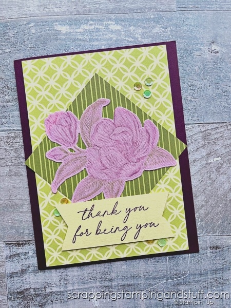 Have you ever thought about using fabric on handmade cards? Click to see lots of examples of techniques for using fabric for stunning cards!