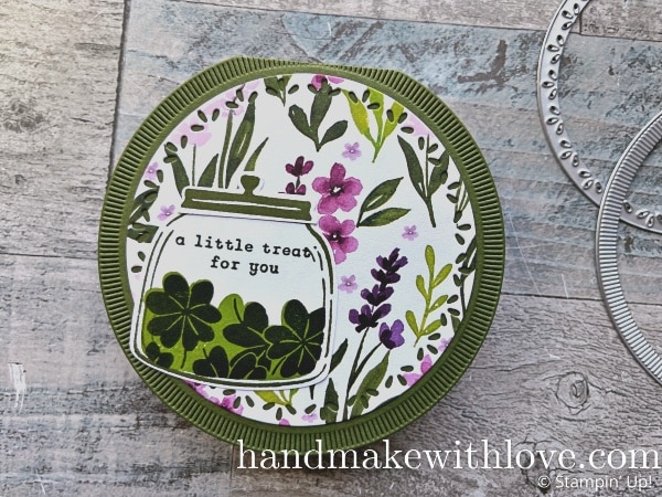 Learn to make custom shaped cards using any of the dies in your craft collection! Sample cares feature the Stampin Up Sweet Jar product bundle.
