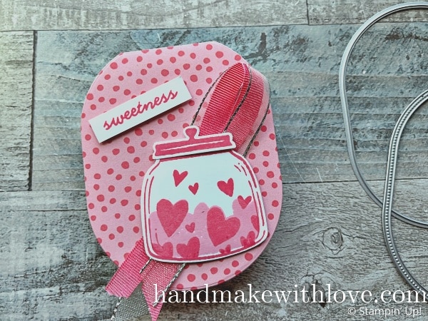 Learn to make custom shaped cards using any of the dies in your craft collection! Sample cares feature the Stampin Up Sweet Jar product bundle.