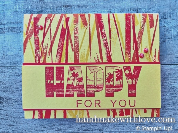 Click to see a rubber band trick for card making to make fun and unique backgrounds! Try this today!